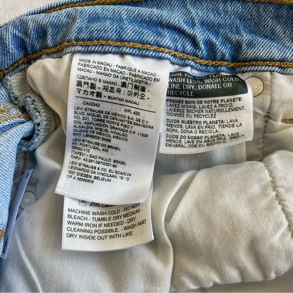 Levi’s Original Ribcage Light Blue Wash Denim Cutoffs Shorts | 31 - Picture 6 of 13